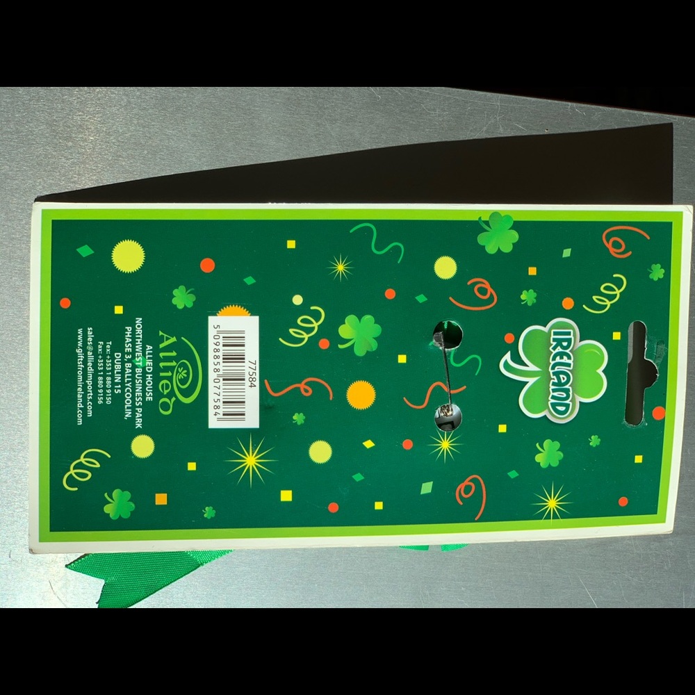 Pin☘️ - Picture 3 of 3